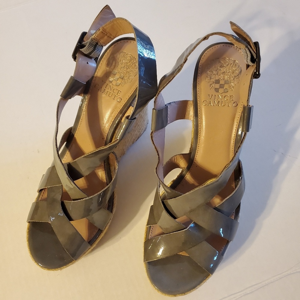 Vince Camuto wedges size 9B